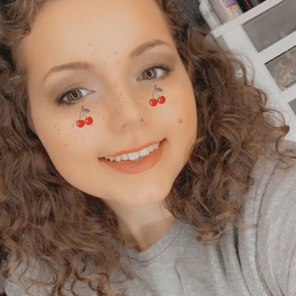 Meet your Posher, Chelsey